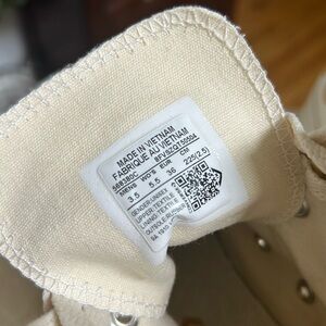 Hand painted Taylor Swift platform converse size 5.5